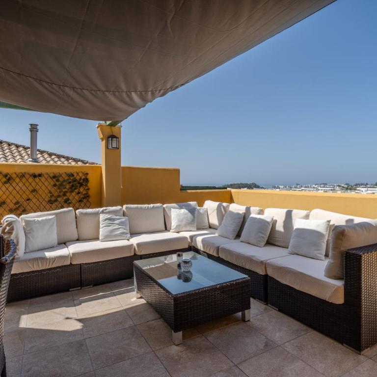 ADB352 - Penthouse Walk to Beach Town - Apartamento - 2