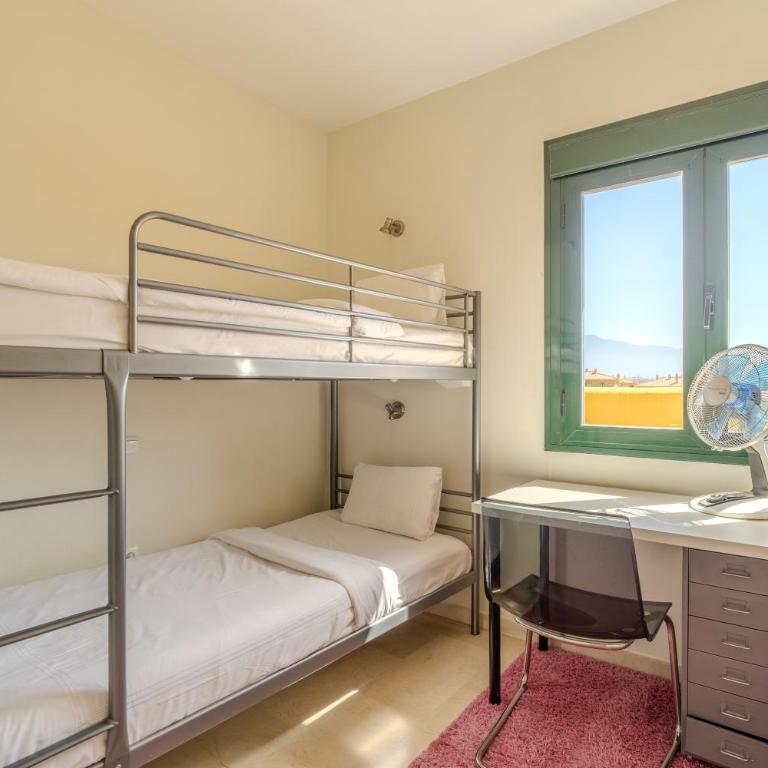 ADB352 - Penthouse Walk to Beach Town - Apartamento - 19