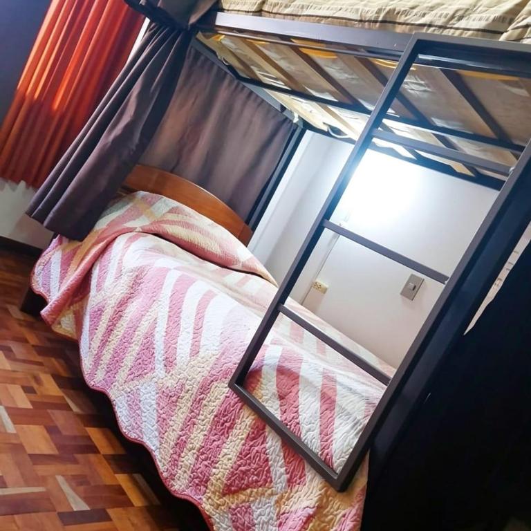 Downtown Hotel - Single Bed in 6-Bed Dormitory Room - 1