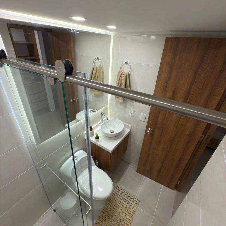 Apto premium frente a la FOSCAL, HIC y Cañaveral - Apartamento de 2 dormitorios - 12