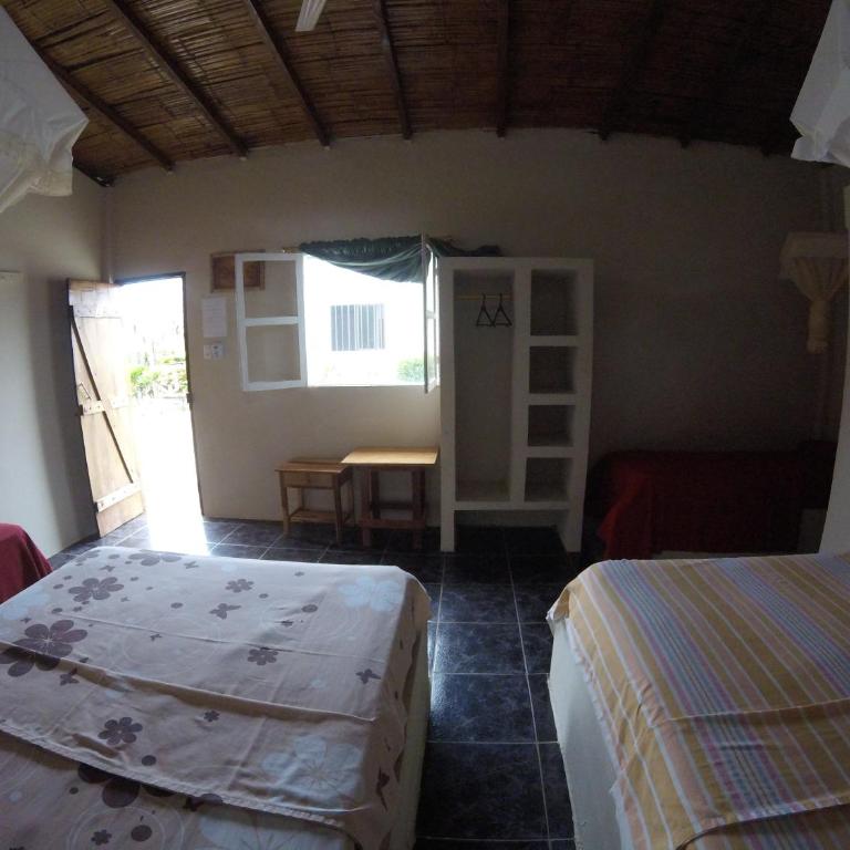 Montañita Garden Hostal - Standard Quadruple Room - 6