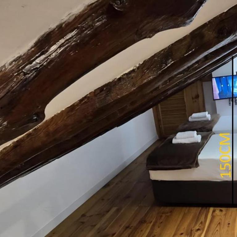 Hostal Arenal Madrid - Habitación Doble con baño privado - 2 camas - 11