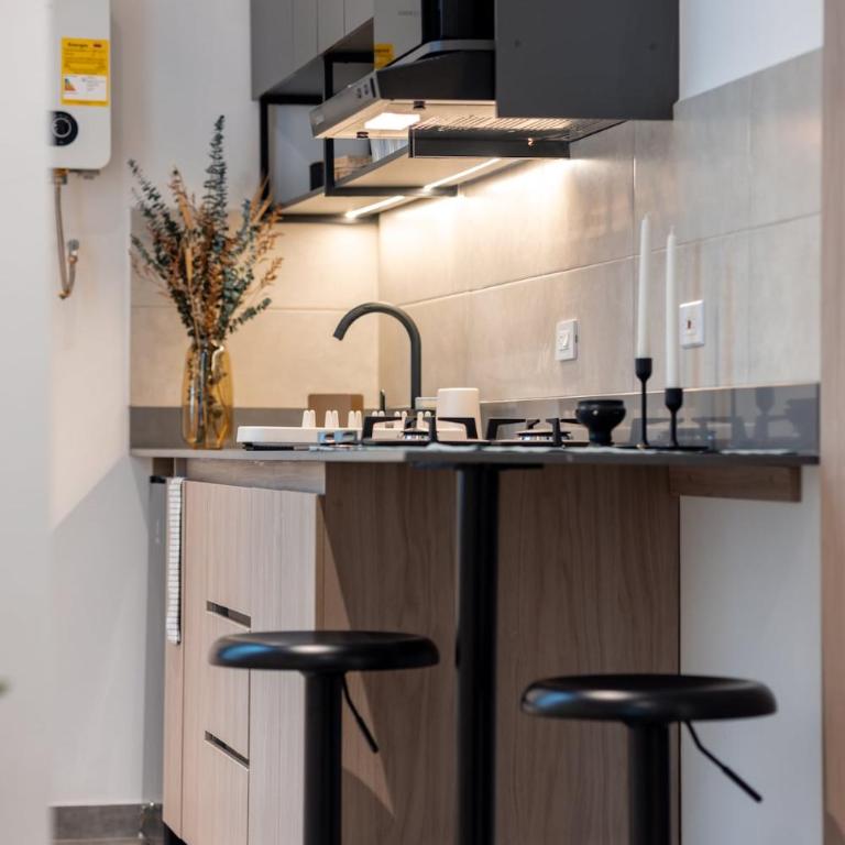 Apartamento 401, cerca al estadio, AC - Three-Bedroom Apartment - 49