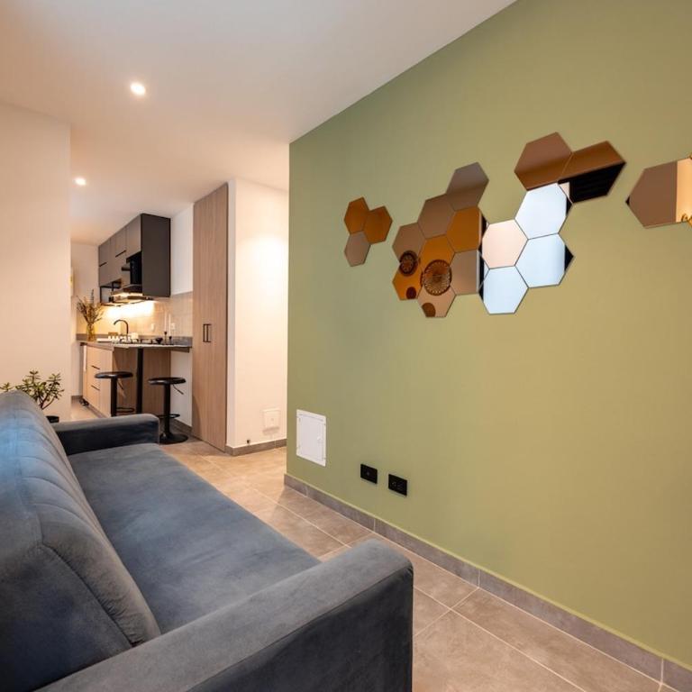 Apartamento 401, cerca al estadio, AC - Three-Bedroom Apartment - 50