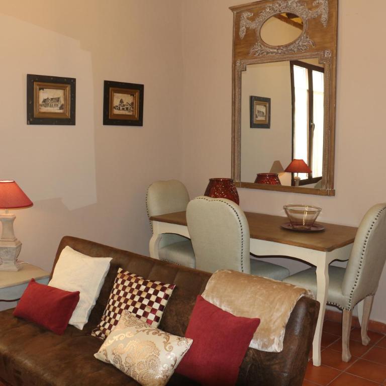Apartamentos Coliseo - Living Toledo - Apartamento de 2 dormitorios - 1
