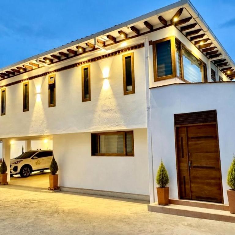 APTO LEGACY By Hotel Boutique & Spa - VDL Colonial - Apartamento de 3 dormitorios con vistas a las montañas - 9