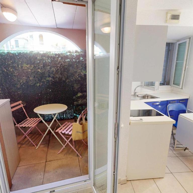 Studio climatisÃ© centre Menton - FR-1-196-402 - Studio - 1