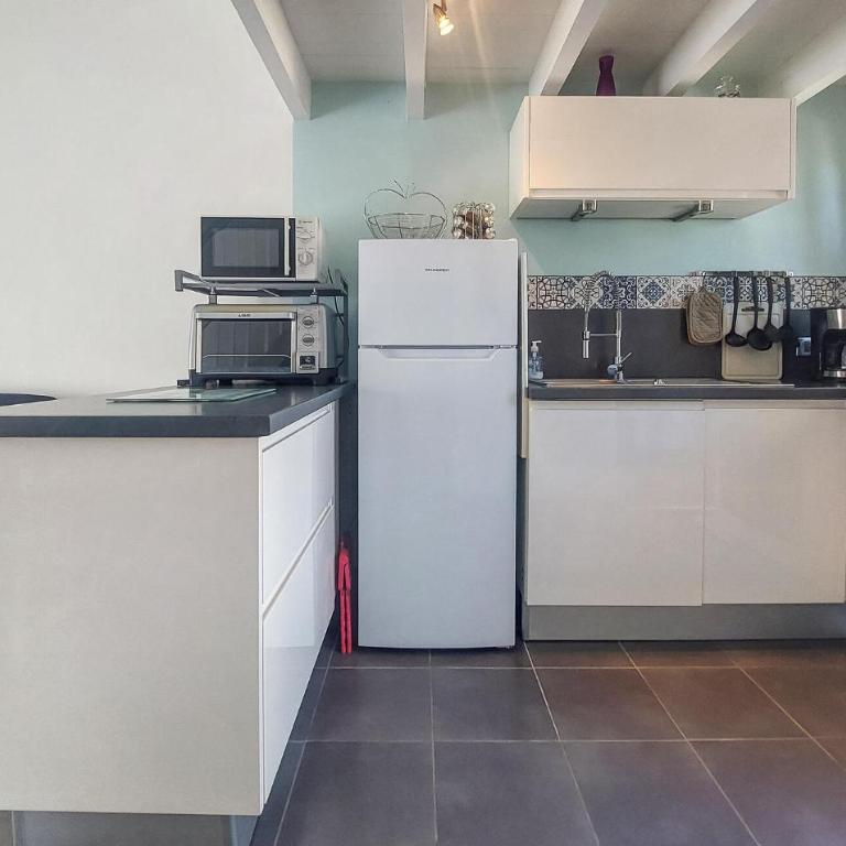 Charmante Maison Proche Plage - Casa con 1 dormitorio - 4