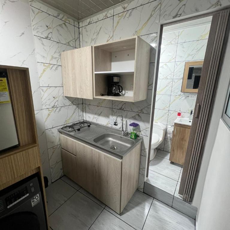 Apartaestudio cerca de mall plaza 203 - Apartamento de 1 dormitorio - 7