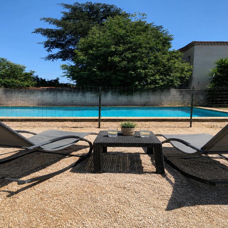 Grande maison familiale avec piscine et jardin - Apartment mit 4 Schlafzimmern - 2