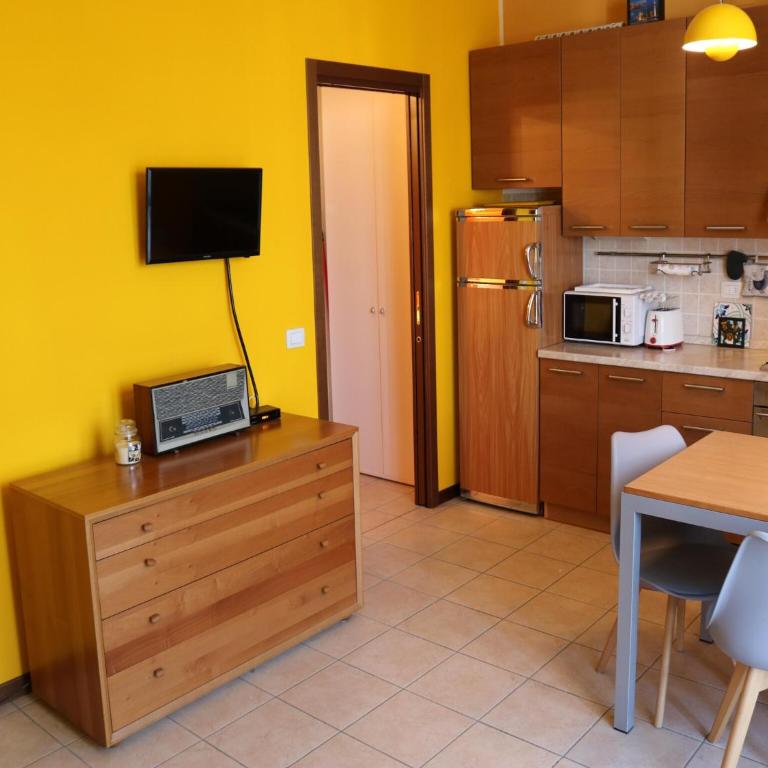 Charming Apartment with Pool Near Lazise Historic Centre - Casa Vacanze con 1 Camera da Letto - 9