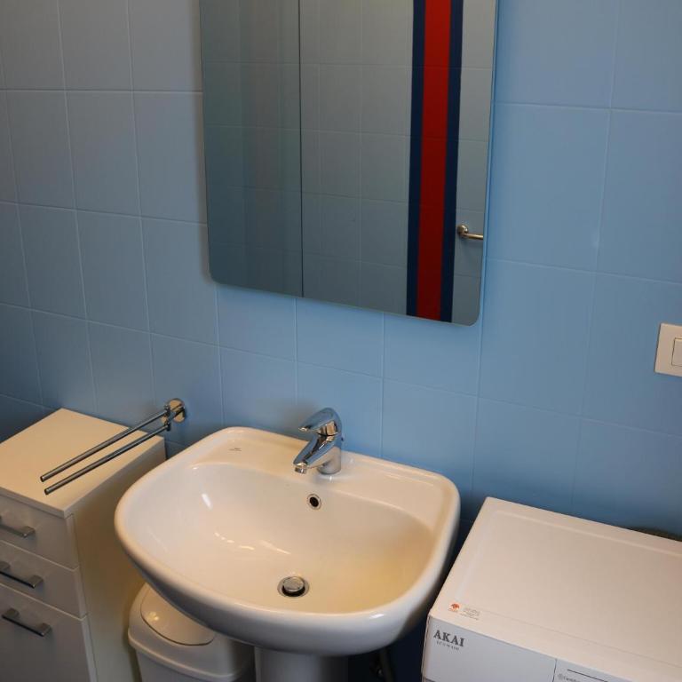 Charming Apartment with Pool Near Lazise Historic Centre - Casa Vacanze con 1 Camera da Letto - 20