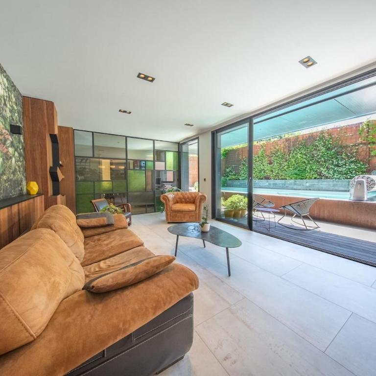 Splendide villa de standing avec piscine privée - Villa - 5