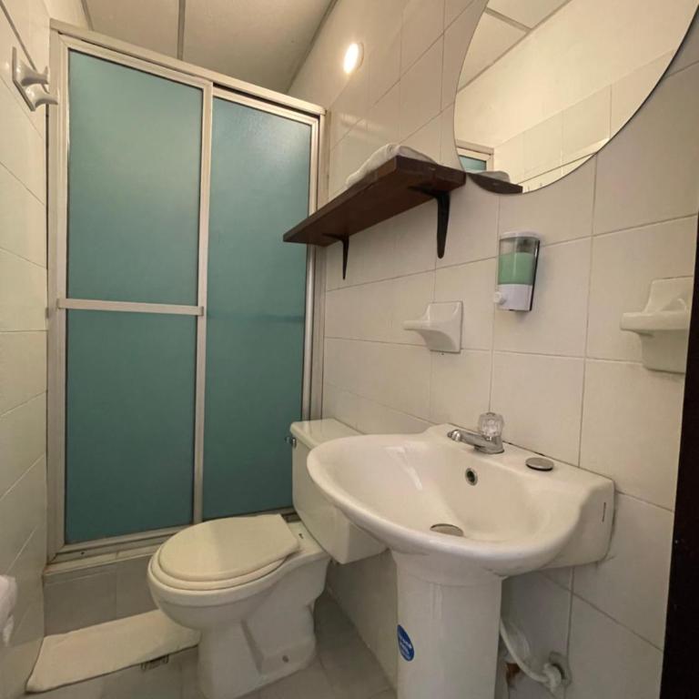 Hotel Boulevard del Río - Standard Double Room with Fan - 6