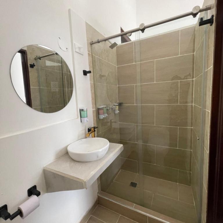 Hotel Boulevard del Río - Classic Triple Room - 5
