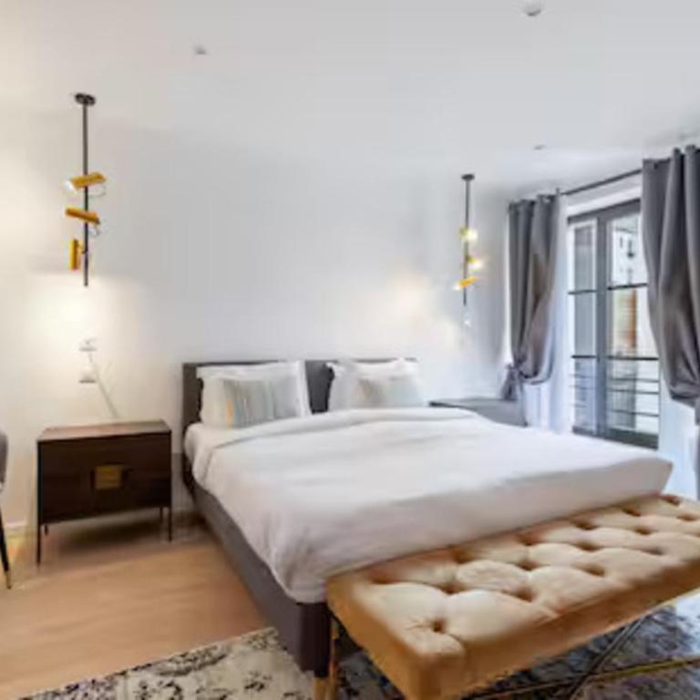 Stunning 2 Bedroom Apartment - Appartement - 4