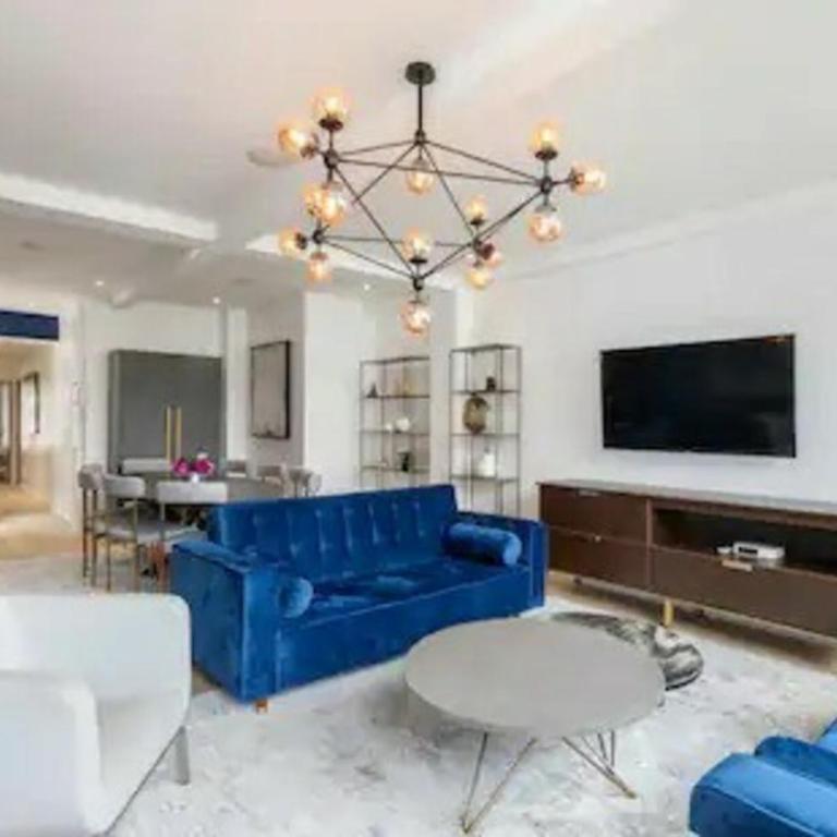 Stunning 2 Bedroom Apartment - Appartement - 11