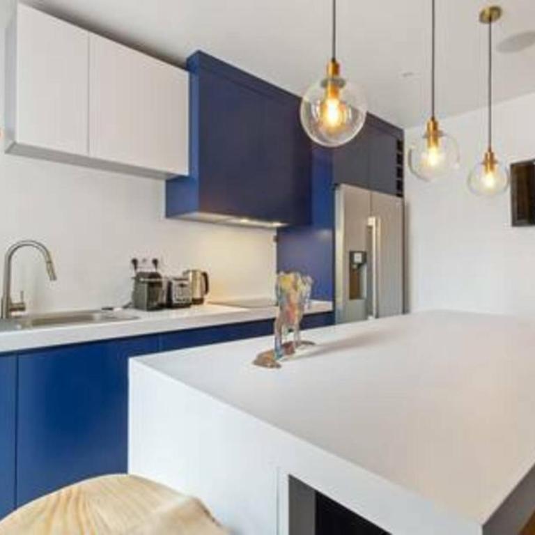 Stunning 2 Bedroom Apartment - Appartement - 13