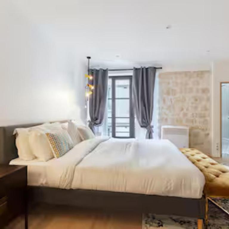 Stunning 2 Bedroom Apartment - Appartement - 16