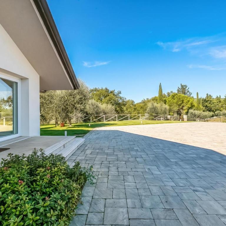Villa Chimera White 16 with Pool & Gym - Villa Deluxe - 13