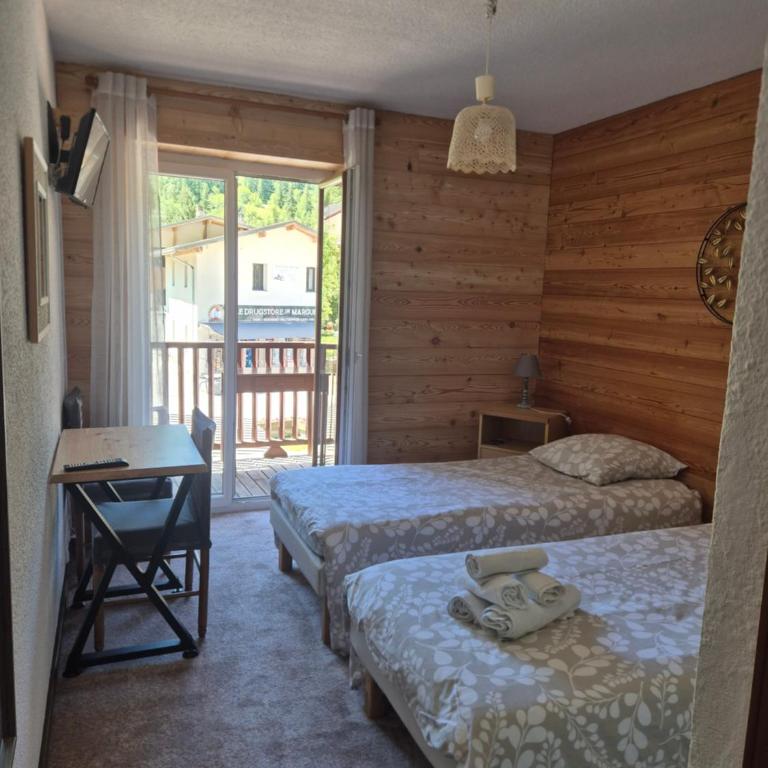 Le Guilazur - Zweibettzimmer mit Bergblick - 4