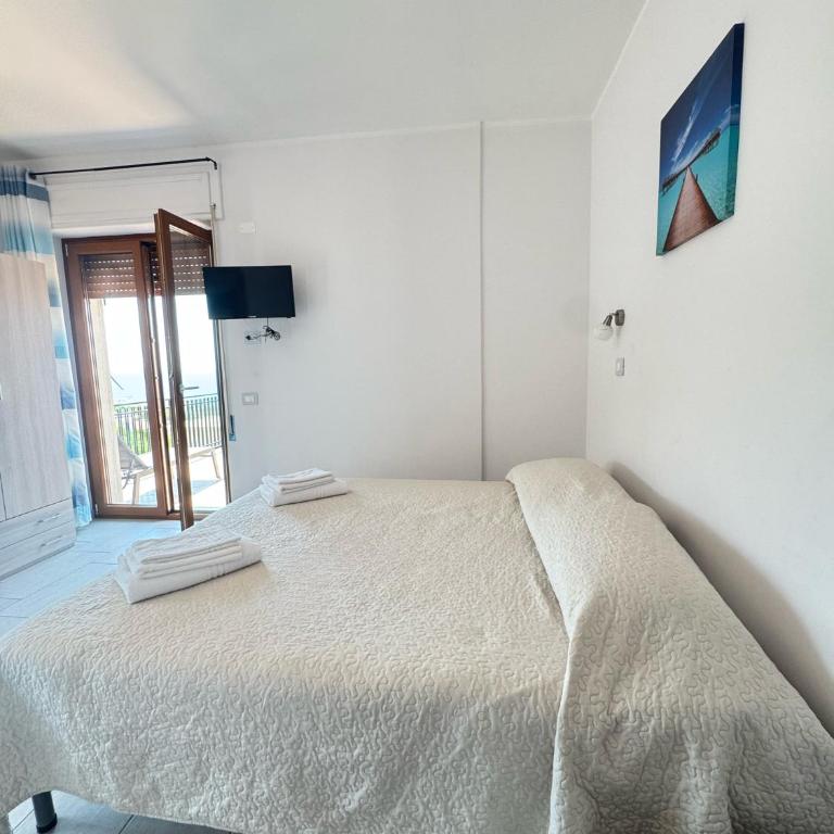 Supramonte Guesthouse - Camera Matrimoniale Deluxe con Balcone e Vista Mare - 8