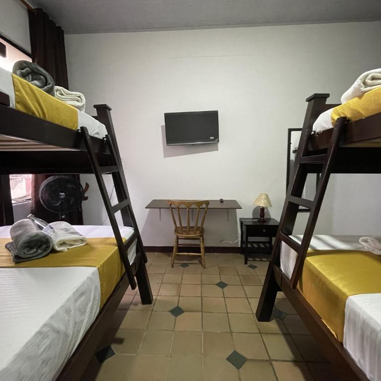 Hotel Boulevard del Río - Standard Quadruple Room - 6