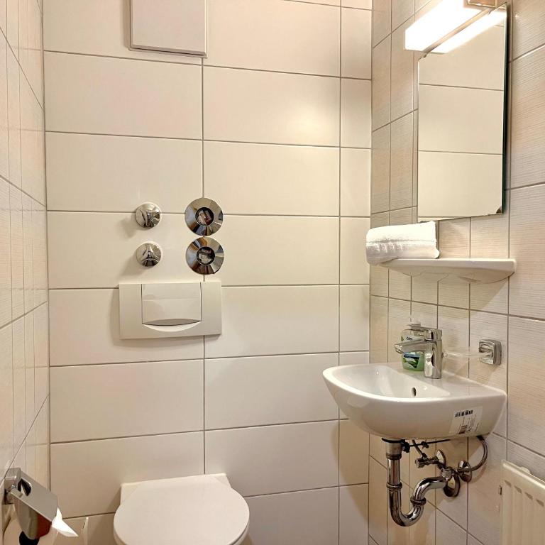 Ferienwohnung Dorfplatz - Apartment mit 1 Schlafzimmer - 22
