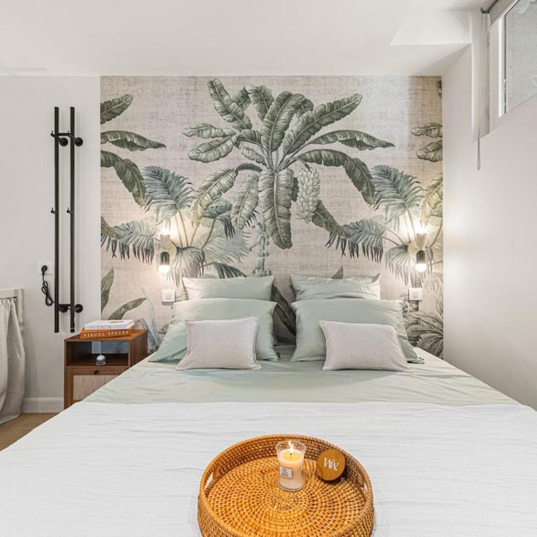 Romantic suite- Beach within walking distance- Old Antibes - One-Bedroom Apartment - 13