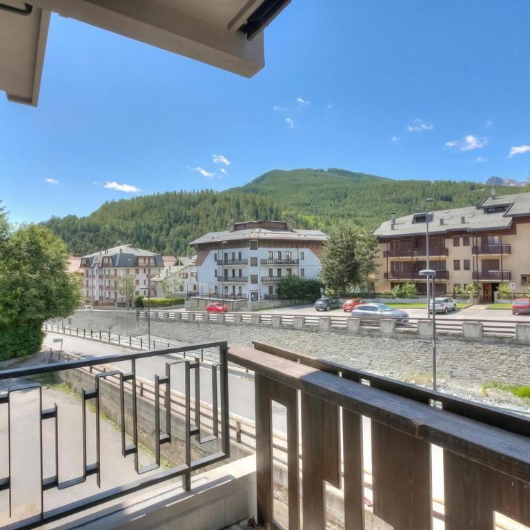 Comfort Tra Fiume E Pini with Shared Garden and Balcony - Happy Rentals - Appartement avec Balcon - 19