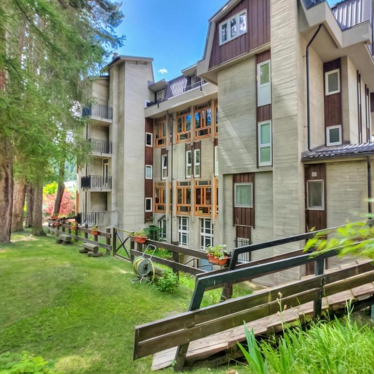 Comfort Tra Fiume E Pini with Shared Garden and Balcony - Happy Rentals - Appartement avec Balcon - 25