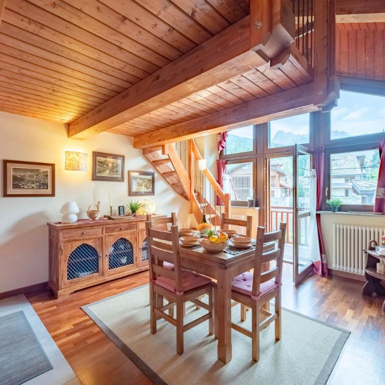 La Casa di Camus - Central Duplex for 4 - Happy Rentals - Deluxe Apartment - 4