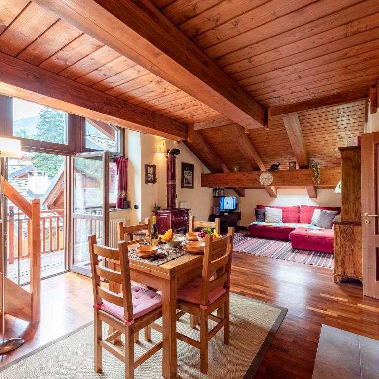 La Casa di Camus - Central Duplex for 4 - Happy Rentals - Deluxe Apartment - 10