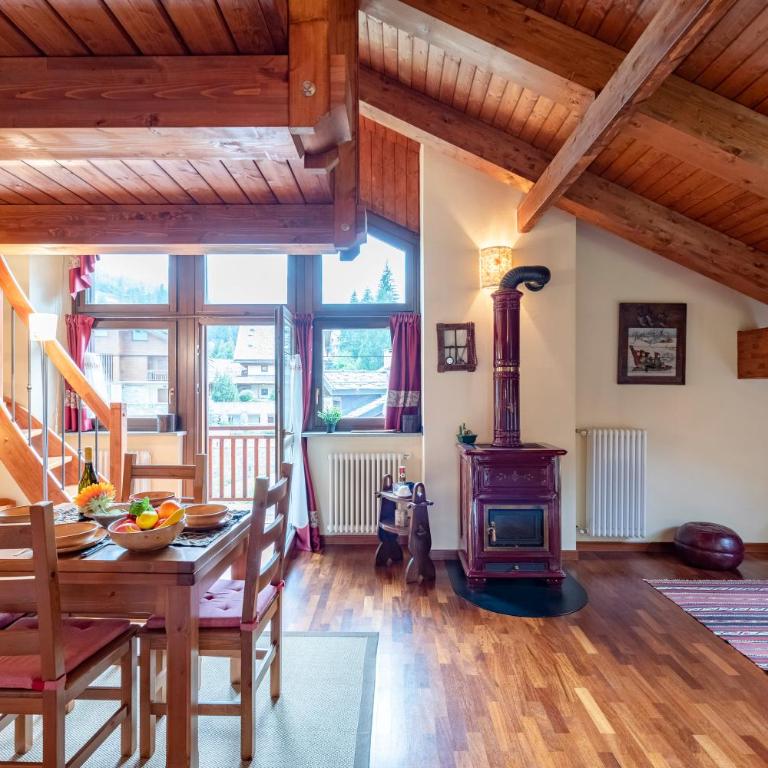La Casa di Camus - Central Duplex for 4 - Happy Rentals - Deluxe Apartment - 18
