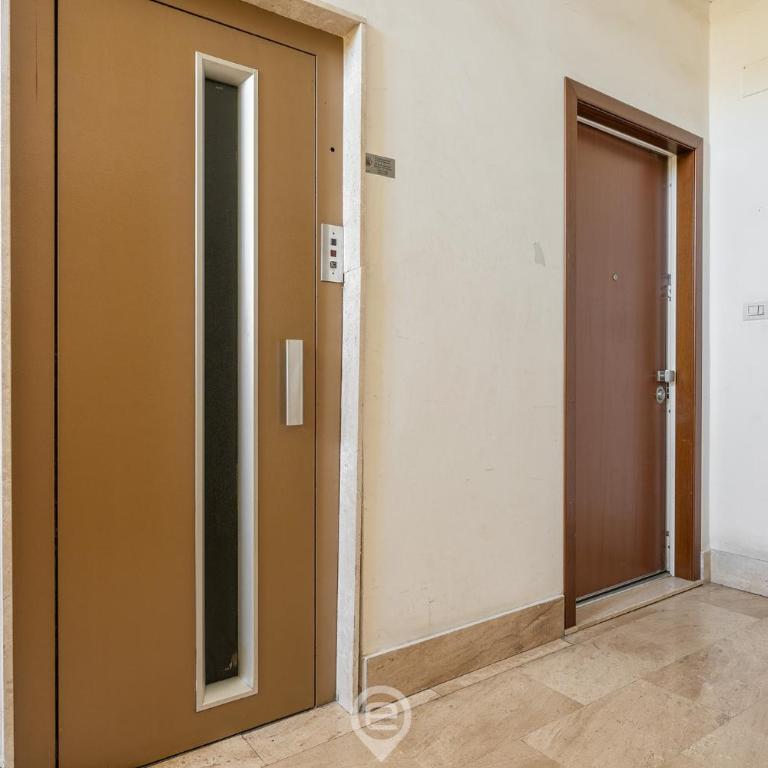 Estay - Via Roma Retreat - Two-Bedroom Apartment with Terrace - 35