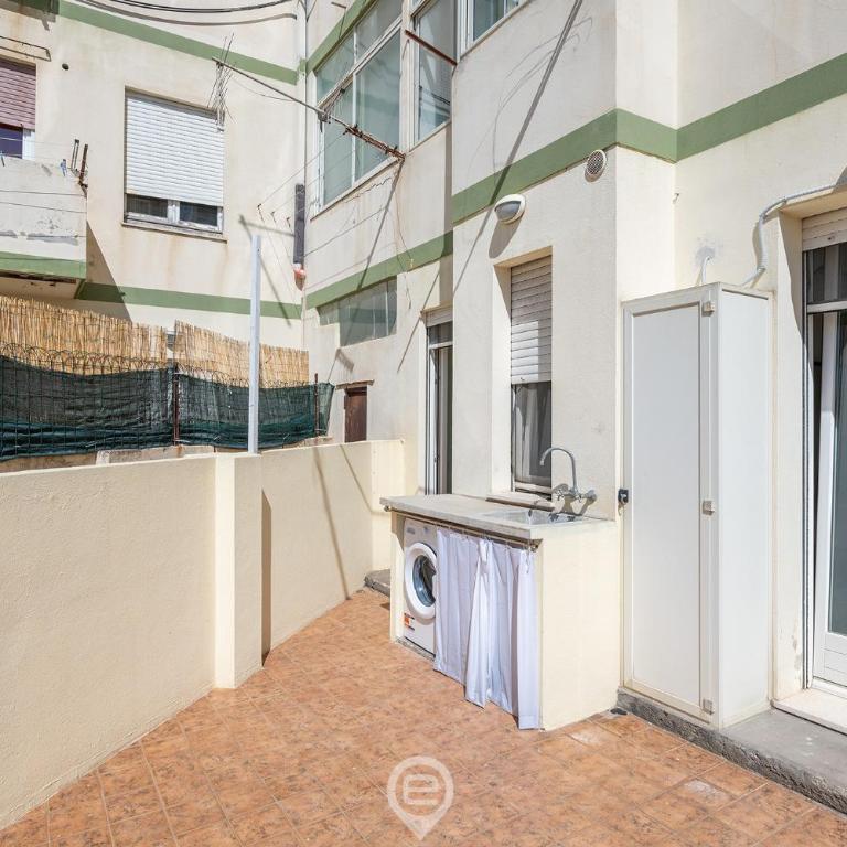 Estay - Via Roma Retreat - Two-Bedroom Apartment with Terrace - 31