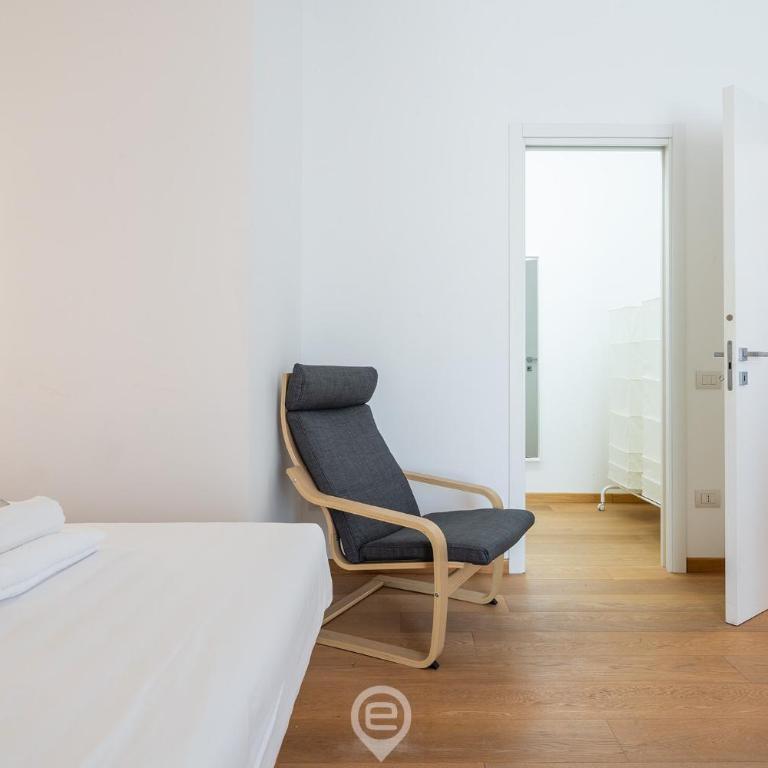Estay - Via Roma Retreat - Two-Bedroom Apartment with Terrace - 19