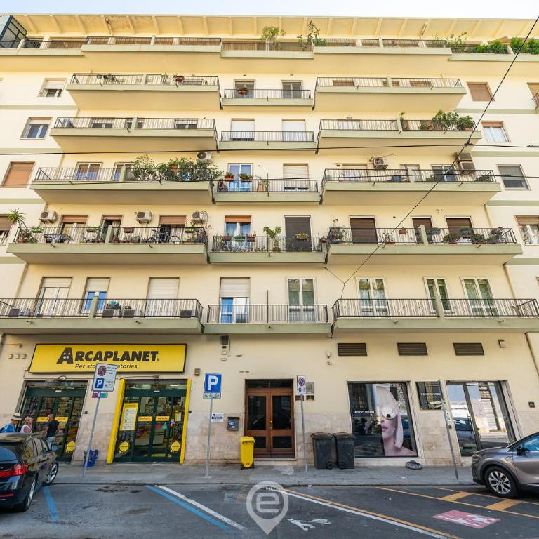 Estay - Via Roma Retreat - Two-Bedroom Apartment with Terrace - 38
