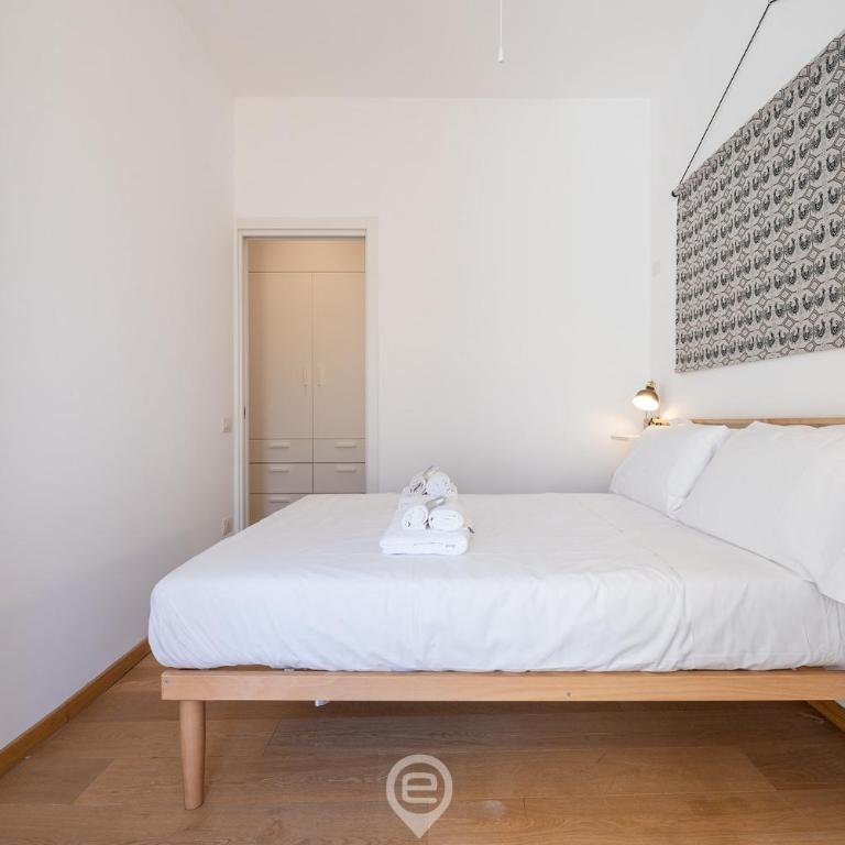Estay - Via Roma Retreat - Two-Bedroom Apartment with Terrace - 24