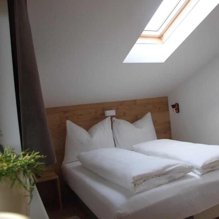Ferienwohnungen Kindl - Apartment mit 1 Schlafzimmer und Balkon - 1