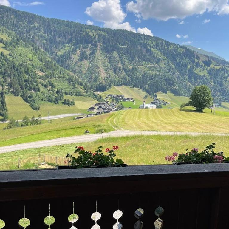 Guggenbergerhof - Doppelzimmer mit Bergblick - 6