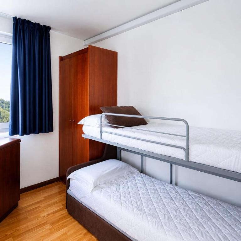 Hotel Falcone - Camera Familiare - 4