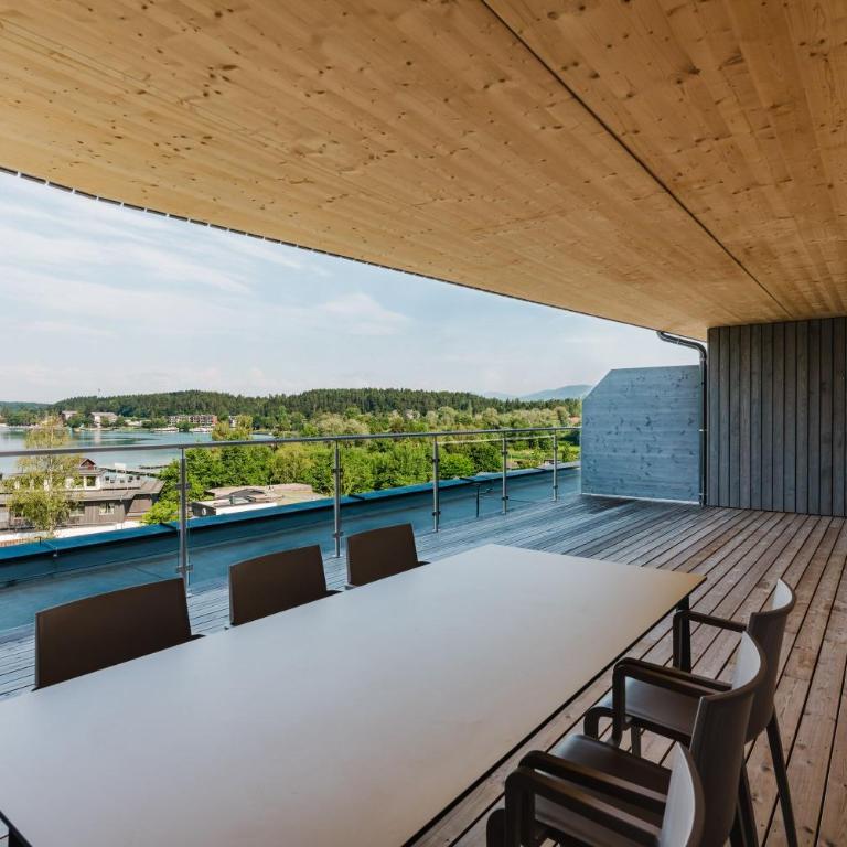 Ferienwohnung Penthouse XL - Apartment mit 3 Schlafzimmern, Balkon und Terrasse - 10