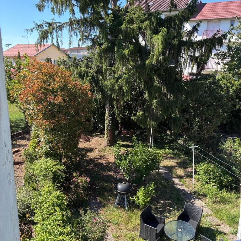 Spacieux 70 m2 terrasse ensoleillée et jardin - Appartement 2 Chambres - 17