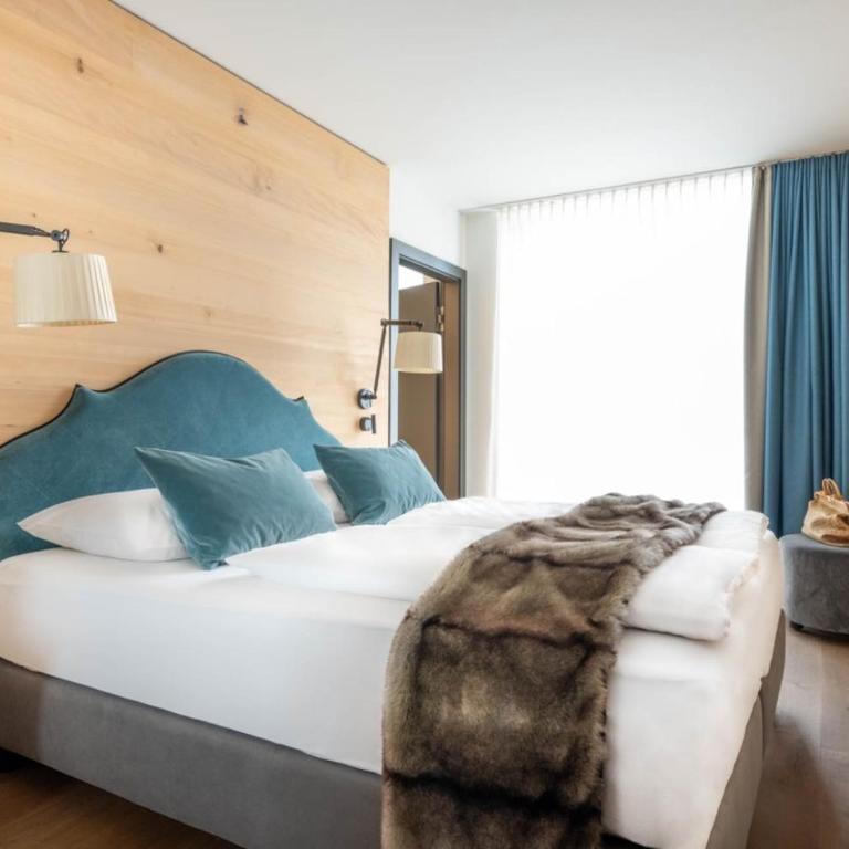 Sporthotel Silvretta Montafon - Classic Chalet - 1