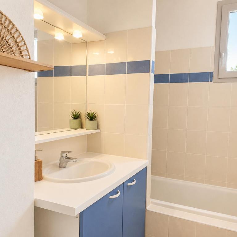 Ardèche Horizon, Appartement climatisé avec Terrasse, Piscine et Parking - Appartement 2 Chambres avec Terrasse - 7