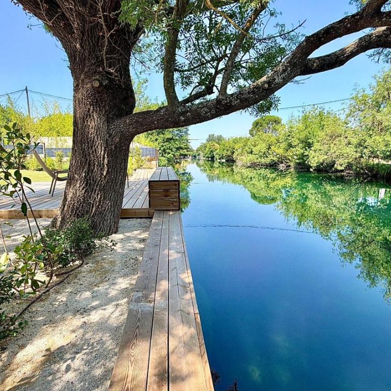 La Villa sur la Sorgue - Bord de l'eau et centre ville à L'Isle sur la Sorgue - Villa 3 Chambres - 1