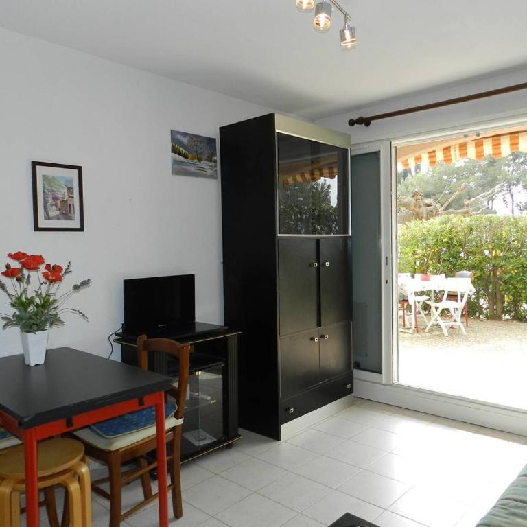 LAL150-091 Appartement 2 pièces 4 couchages avec piscine commune à LA LONDE LES MAURES - Appartement - Rez-de-Chaussée - 8