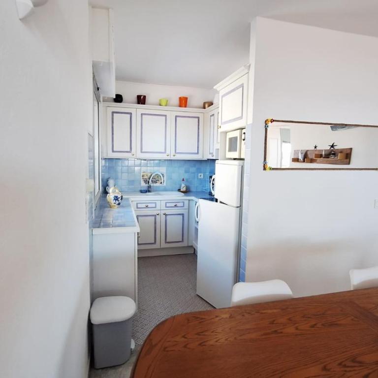 Appartement de 92 m2 climatisé face à la mer avec garage - Apartment mit 3 Schlafzimmern - 9