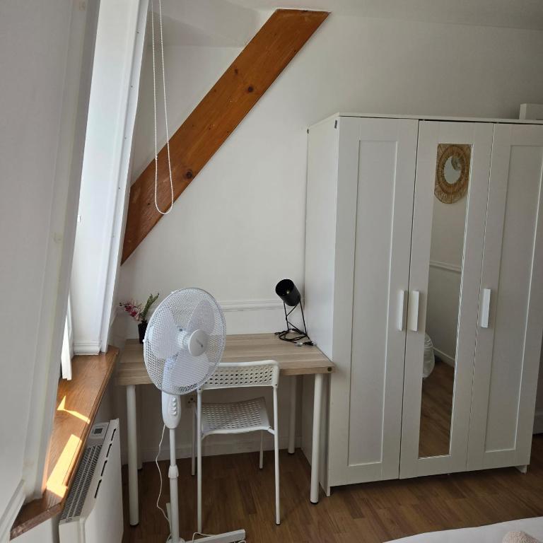 Calme et confort au cœur du vieux Troyes - Two-Bedroom Apartment - 56